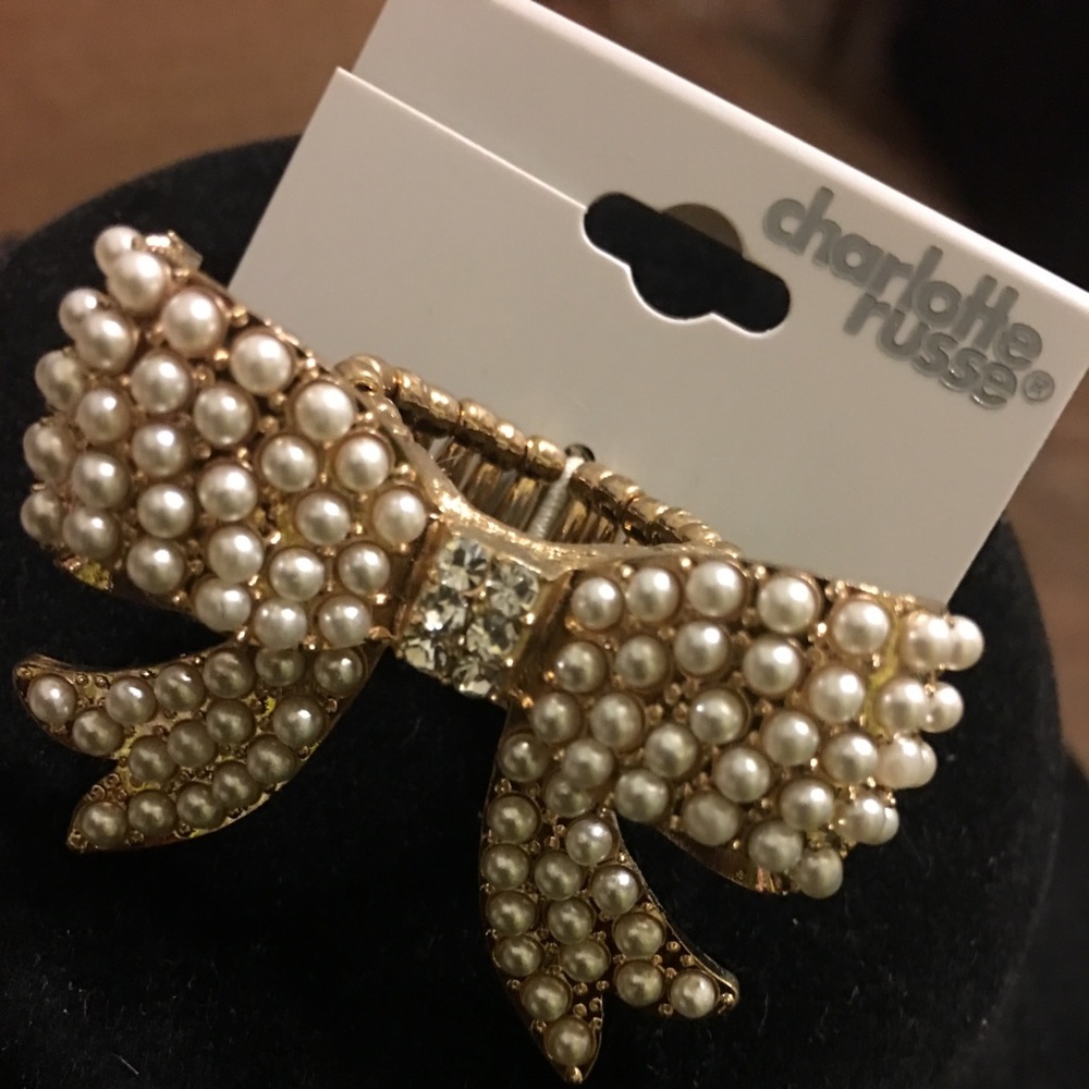 Charlotte Russe  bow pearl ring